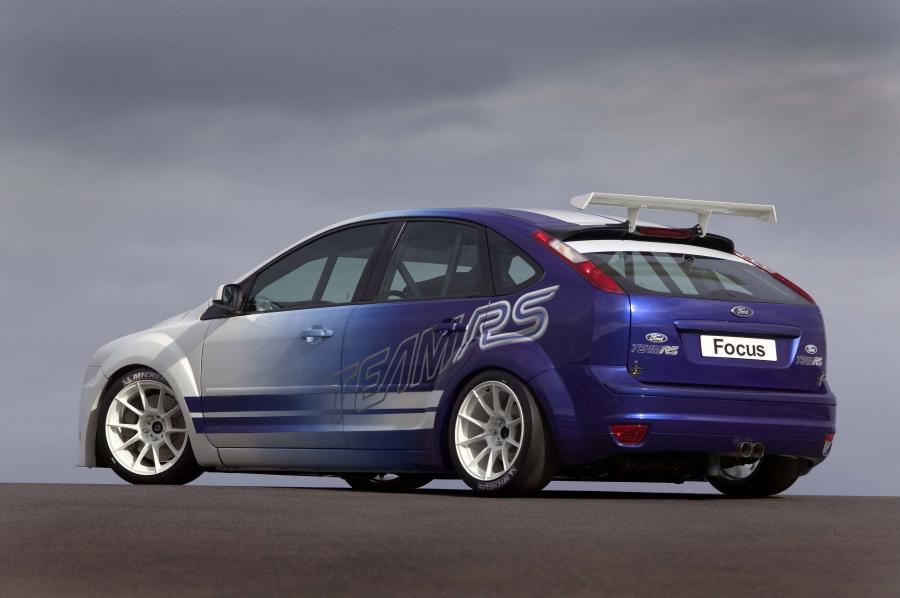  Ford Focus Touring Car Concept 2006 года  (фото 2 из 4)